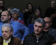 Mesa-redonda no Fórum “Regiões Metropolitanas do Paraná”, no Auditório do Simepar, no Centro Politécnico