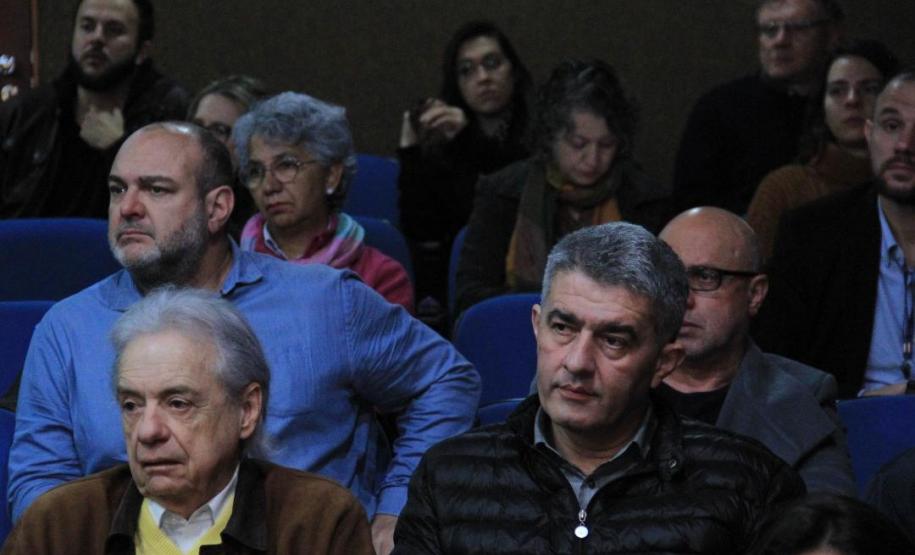 Mesa-redonda no Fórum “Regiões Metropolitanas do Paraná”, no Auditório do Simepar, no Centro Politécnico